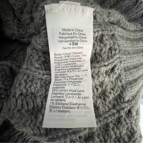 J. Crew Cable-knit ruffleneck button front cardigan sweater, wool blend Grey XL - Picture 12 of 12